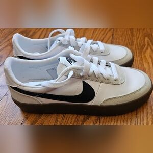 Nike Kid's White Low-Top Sneakers with Black Swoosh Size 3